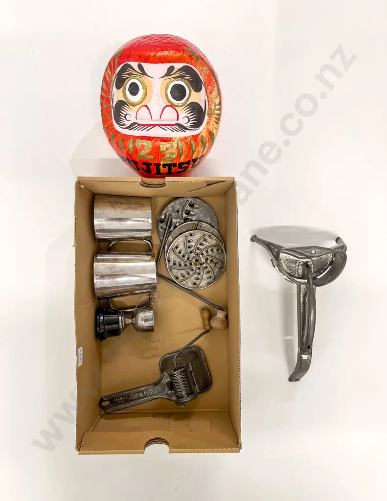 Qty of Vintage Kitchenalia Together with Other Image 1++