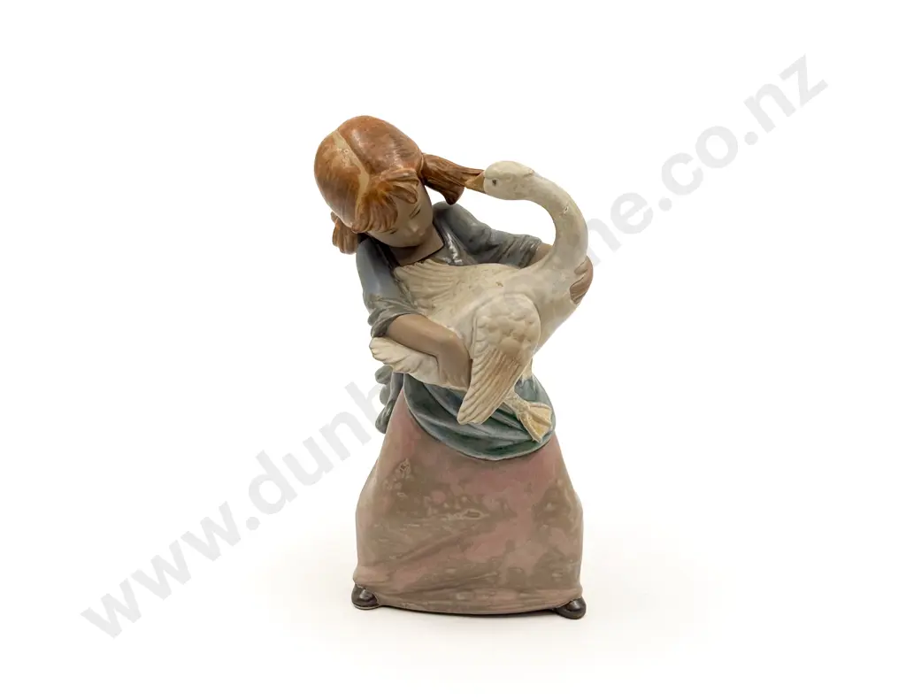 Lladro Stoneware Figure of Girl and Goose (Repair) Image 1++
