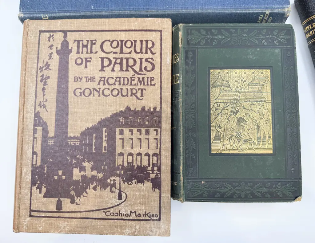 Small Qty of Assorted Vintage Books Image 1++