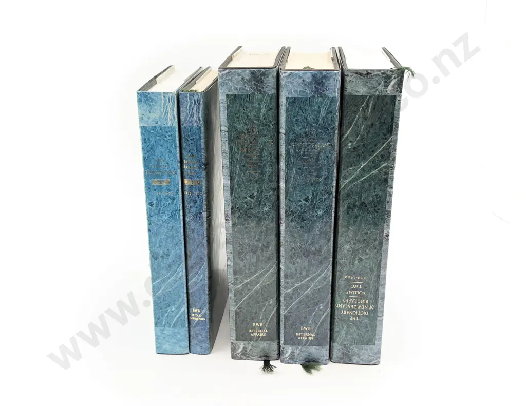 The Dictionary of NZ Biography Vol 1&2 Together with Three Others Image 1++