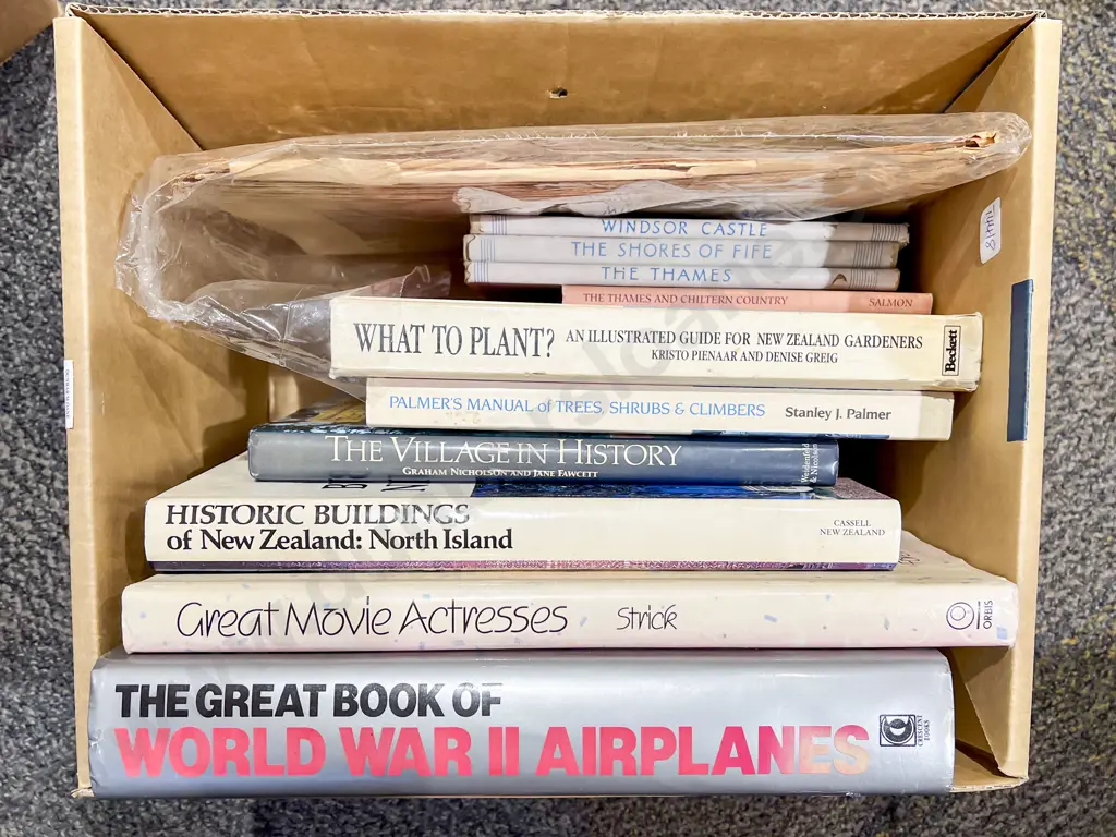 Box quantity of assorted books Image 1++