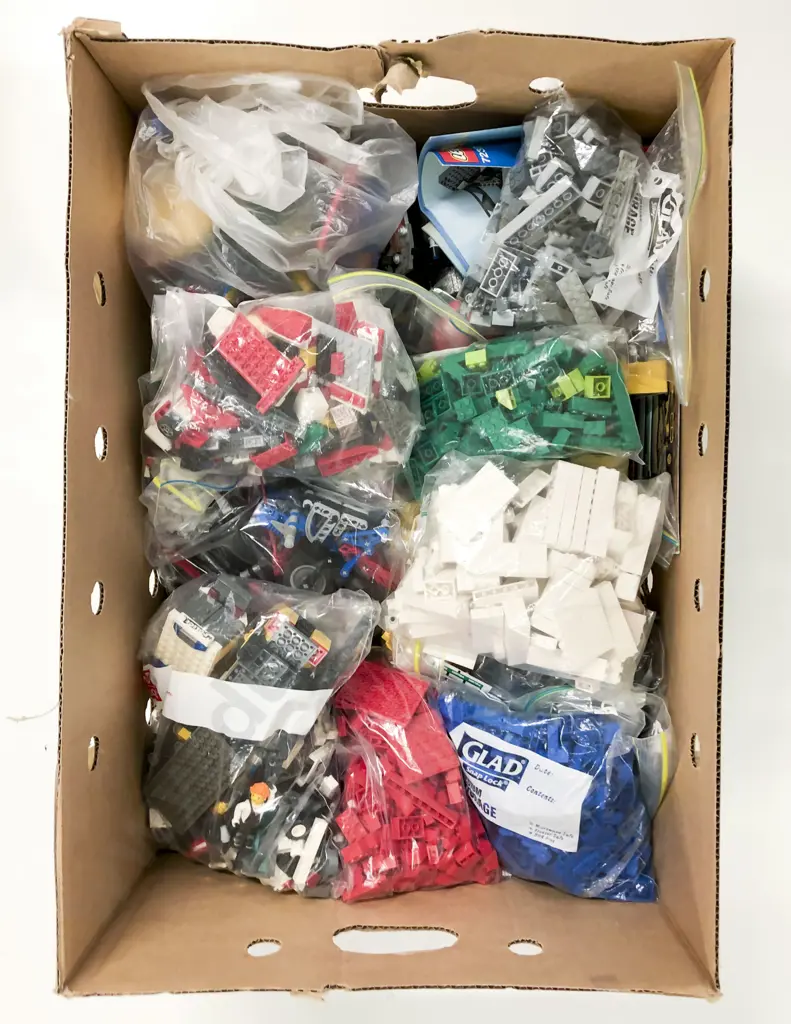 Large Carton Qty Vintage Lego Bagged Sets and Brick Quantities Image 1++