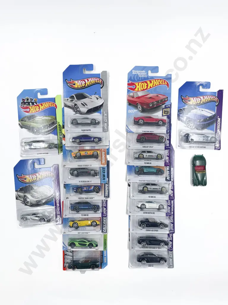 Hot Wheels 22 Bubble Packed Vehicles Image 1++
