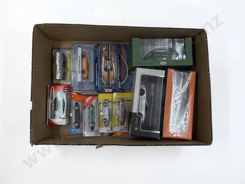 Boxed Various Manufactured Diecast Models Image 1++