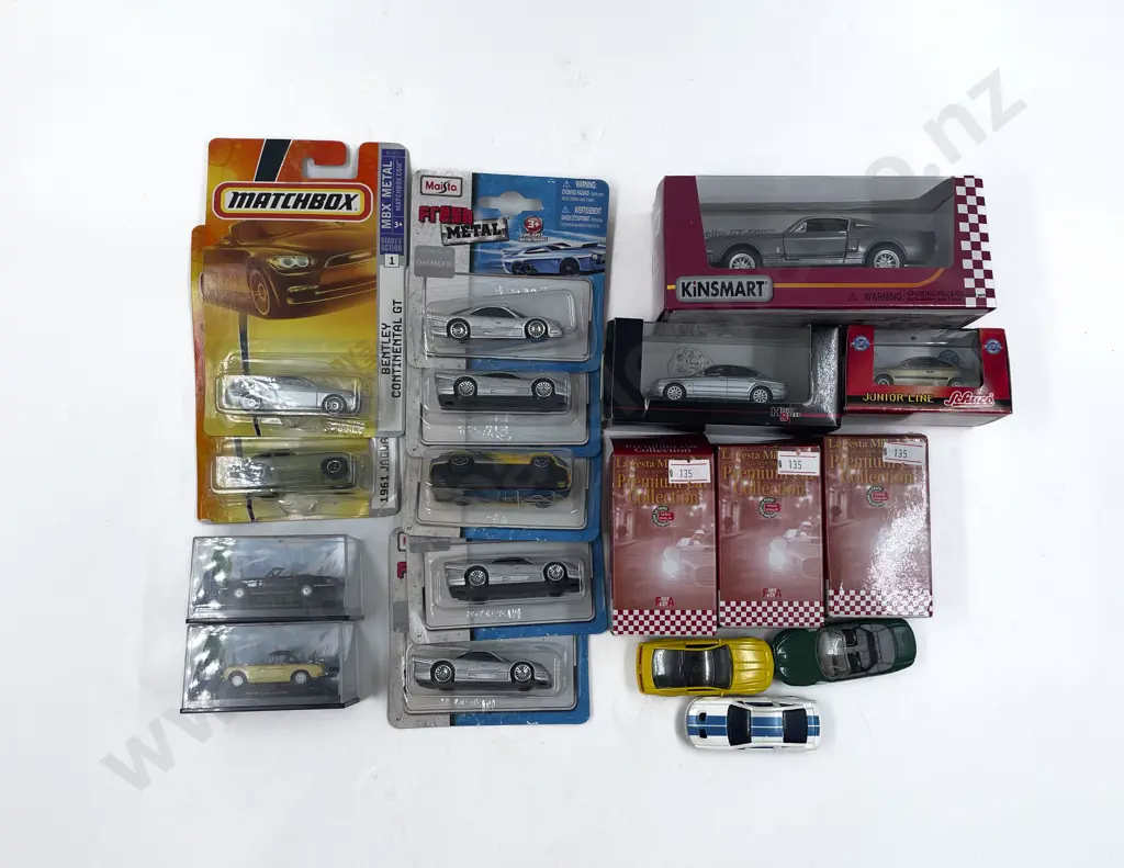 Boxed Various Manufactured Diecast Models Image 1++