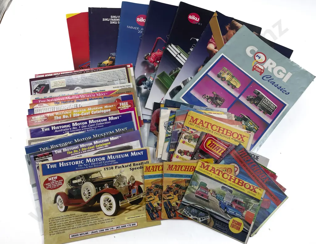 Matchbox & Various Pocket Catalogues & Magazines Image 1++