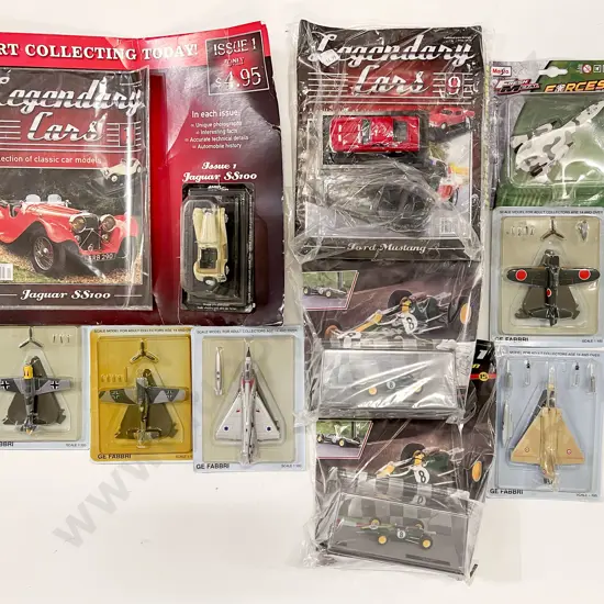 Packeted Magazine Issue Assorted Military and Car Vehicle Models (14)