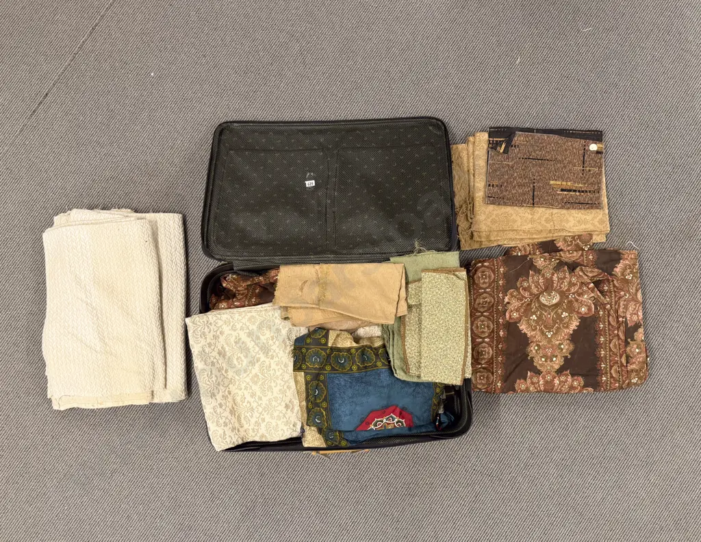Quantity Vintage Heavy Upholstery Fabric Etc Image 1++