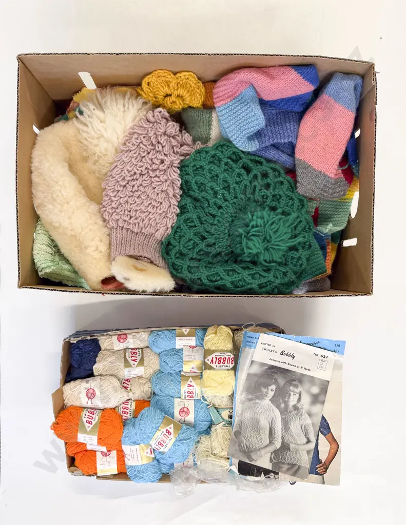 Vintage Bubbly Wool With Tea Cosies & Various Image 1++