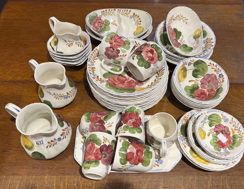 Qty of Belle Fiore Dinnerware Image 1++