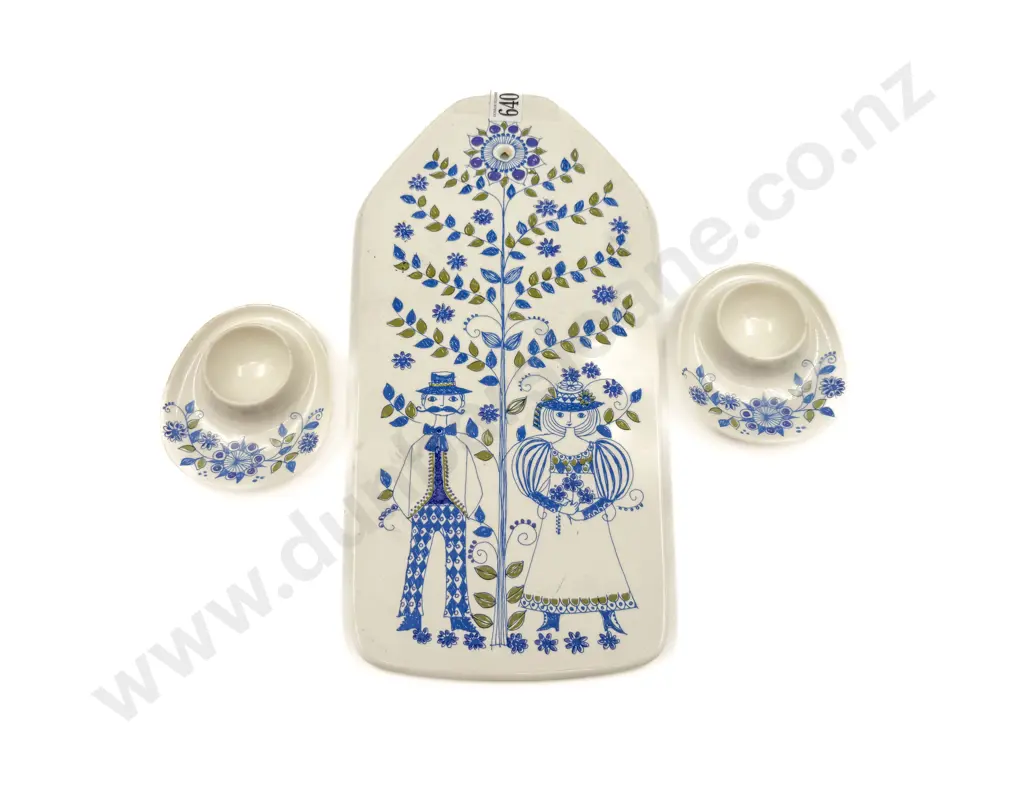 Turi-Design "Lotte" Wall Hanging Plaque Together with Pair of Egg Dishes Image 1++