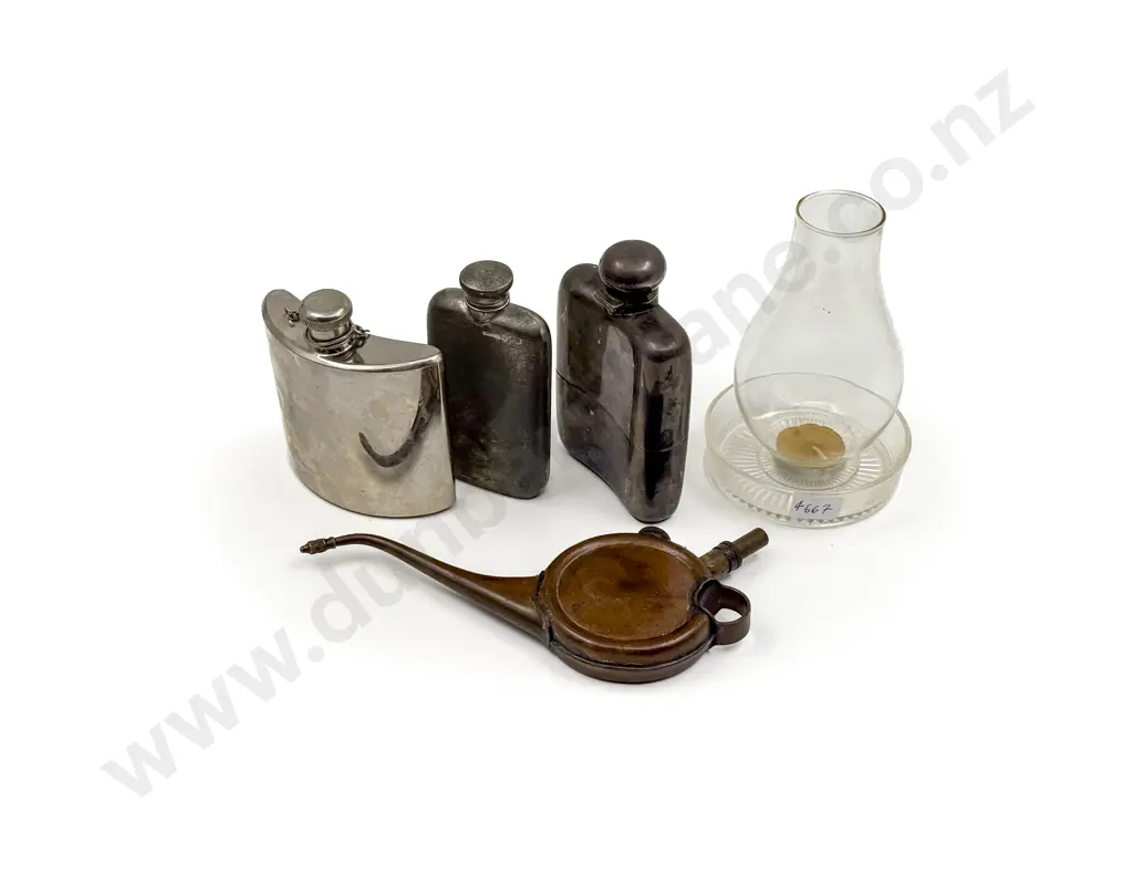 S/S Hip Flask/Cup Together with Assorted Image 1++