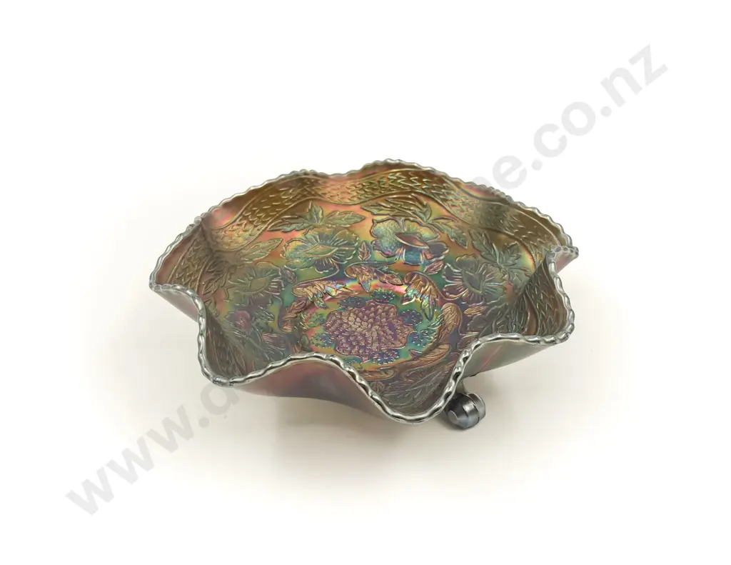 Boxed Horn Handled Cutlery Together with Footed Carnival Glass Dish Image 1++