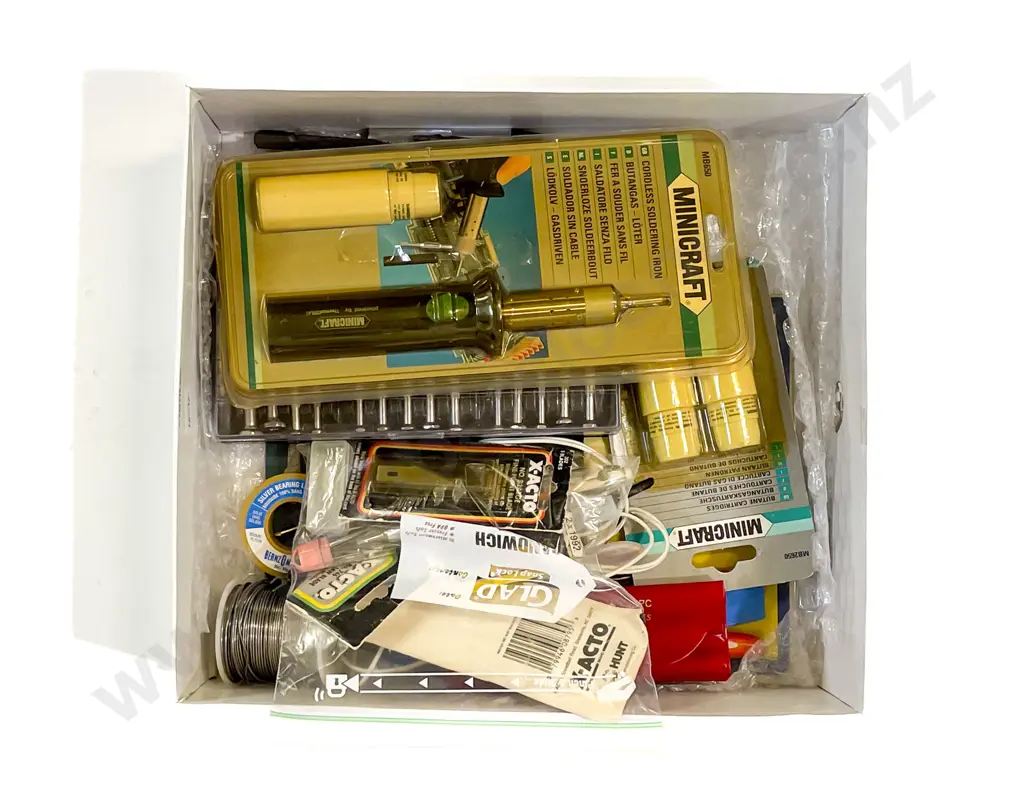 Boxed Minicraft Soldering Kit and Assorted Image 1++
