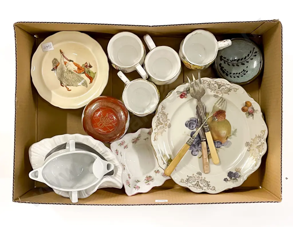 Box of Assorted China Including RD Image 1++