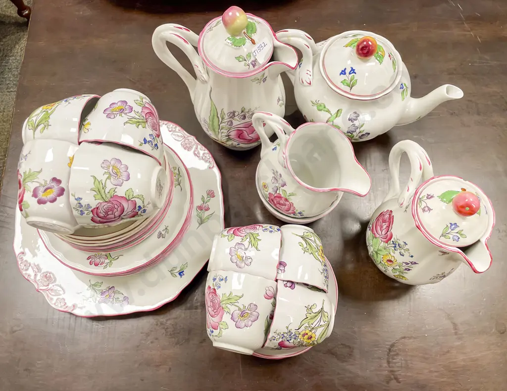 Assorted Copeland Spode "Luneville" Tea Ware Image 1++