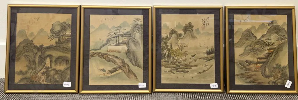 Set of Four Chinese Paintings on Silk Image 1++