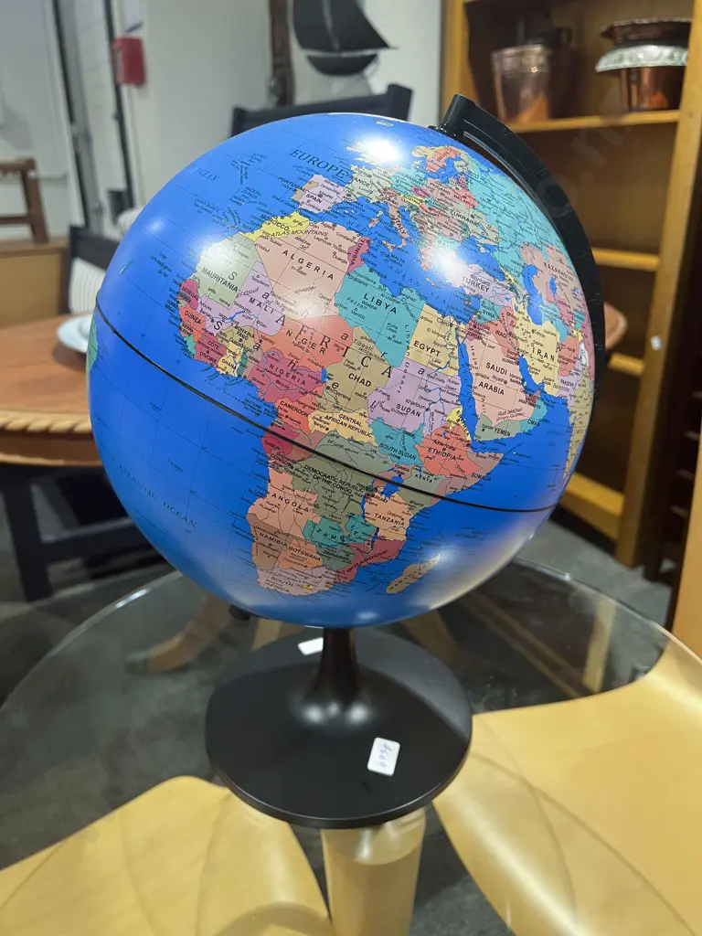 Repro Atlas Globe Image 1++