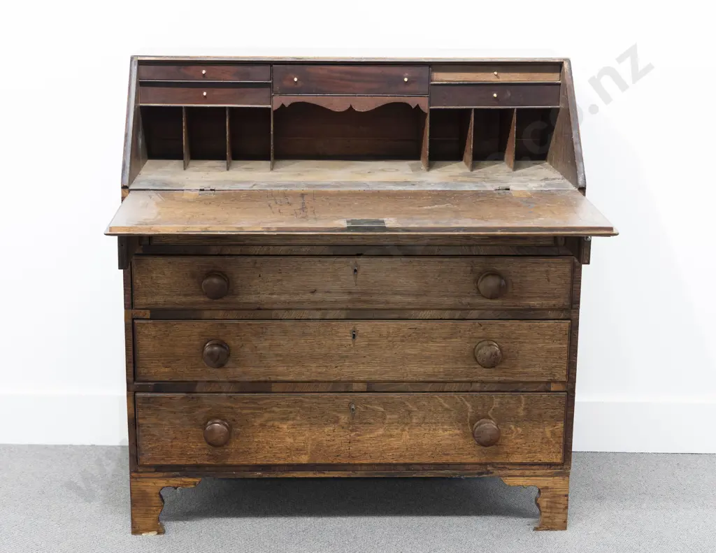 Geo III Oak Bureau Image 1++