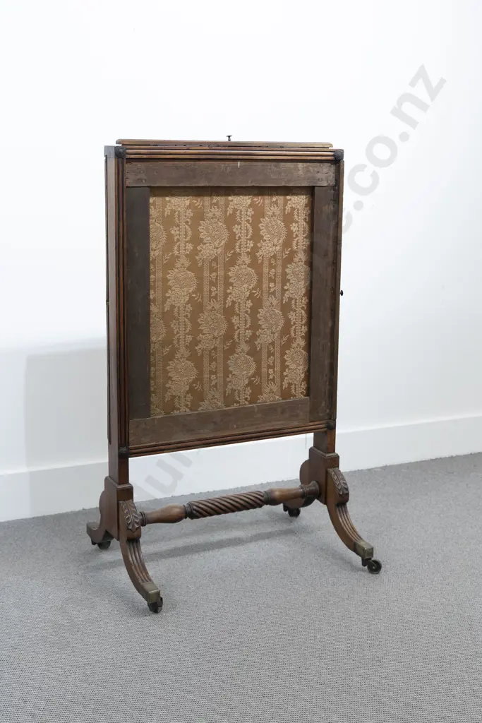 Regency Mahogany Fire Screen Image 1++