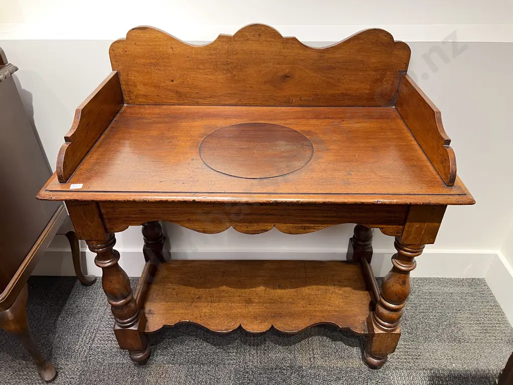Victorian Mahogany Wash Stand Image 1++
