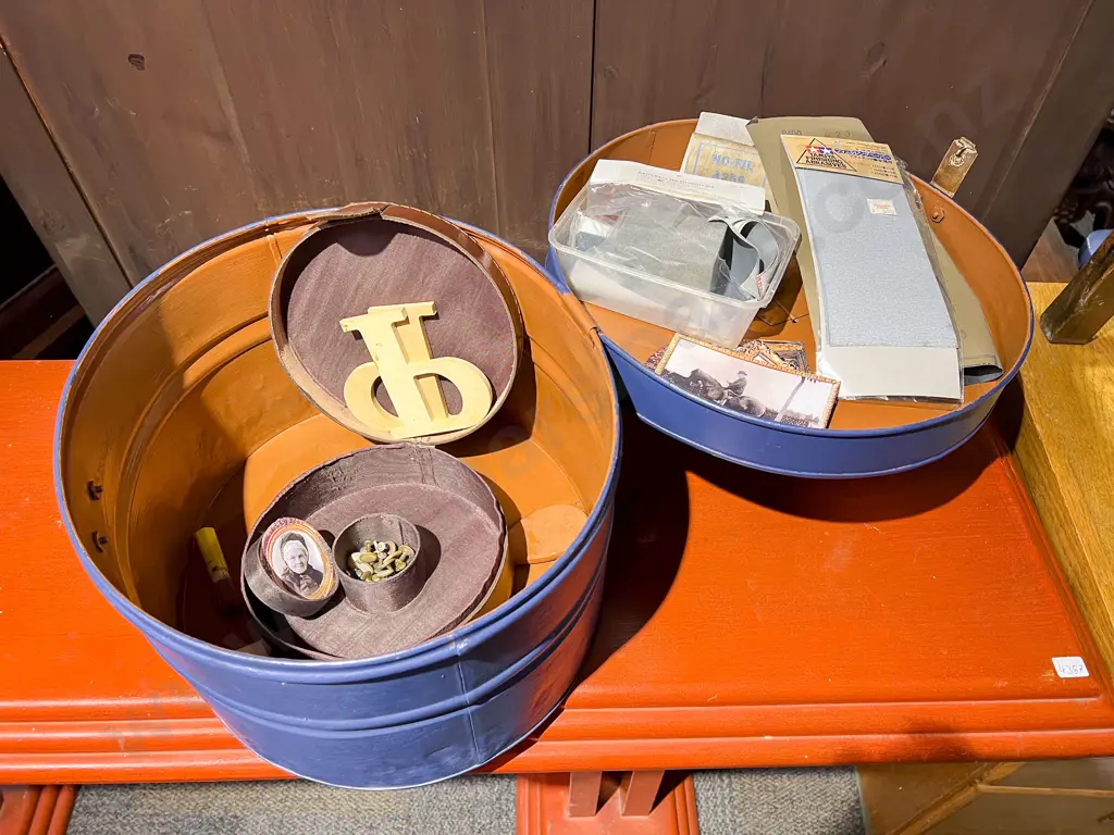 Tin Hat Box with Collar Box & Assorted Image 1++
