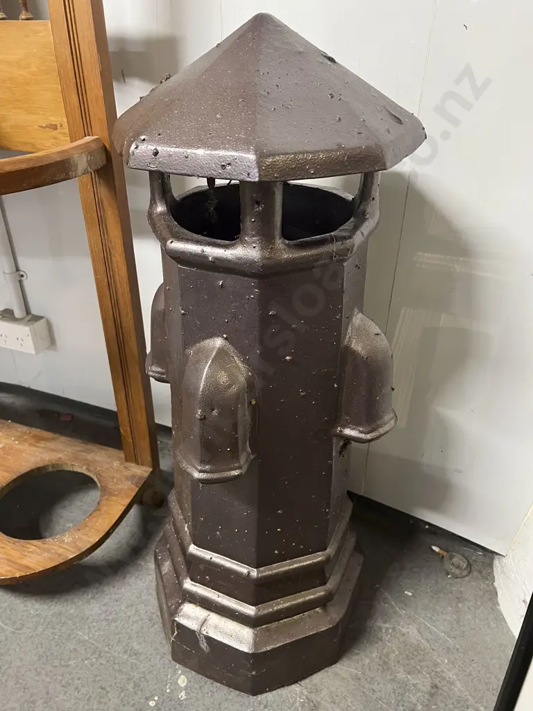 NZ Colonial Chimneypot Image 1++
