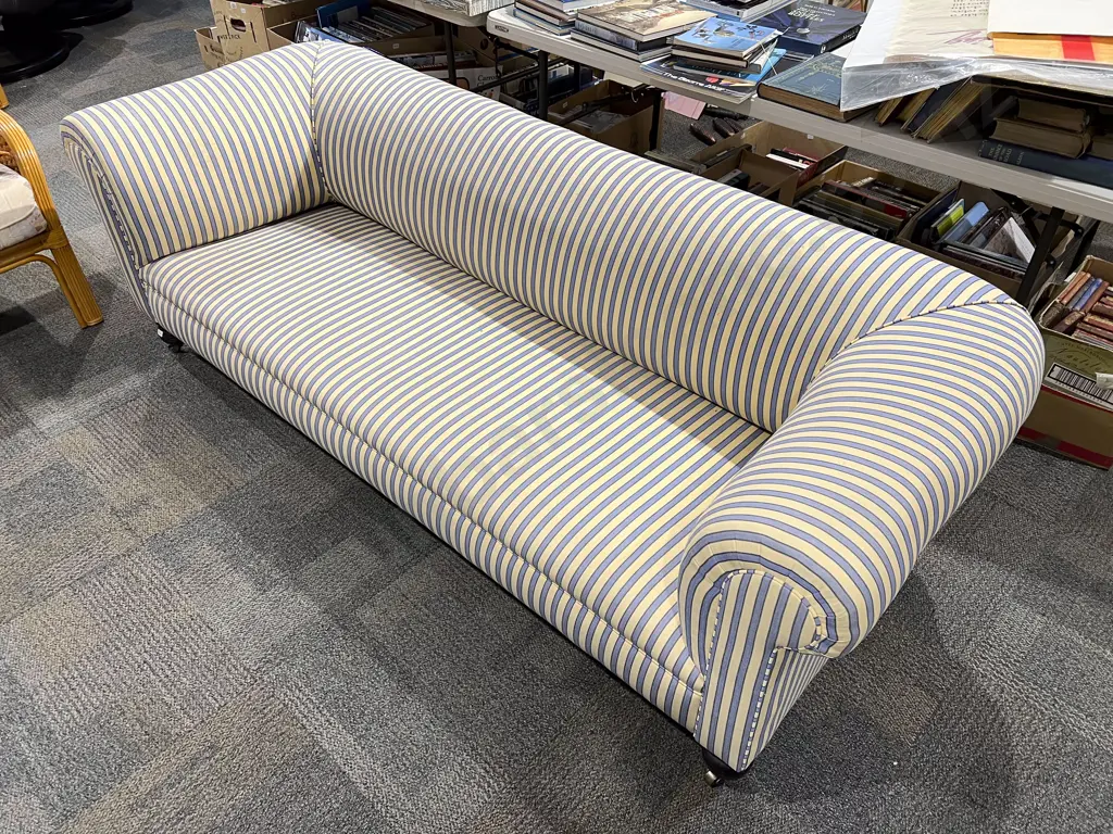 Upholstered Chesterfield Sofa Image 1++