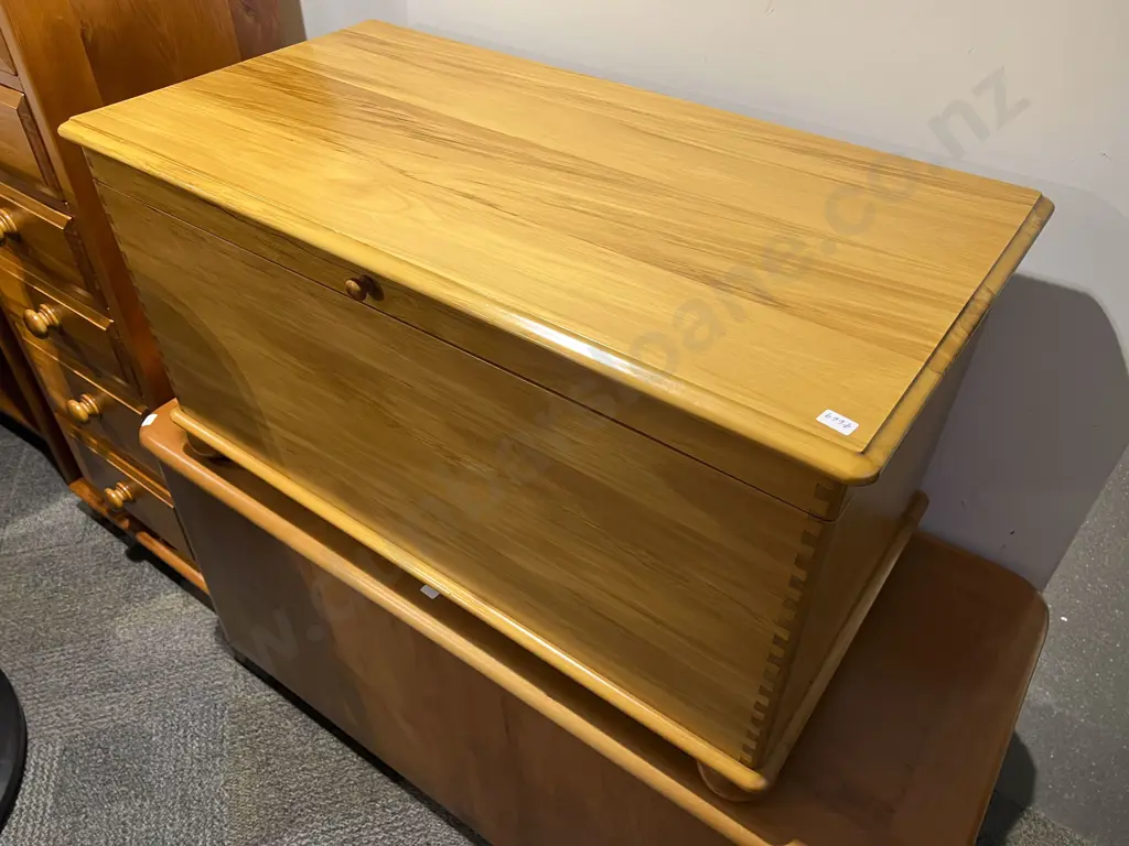 Kauri Blanket Box Image 1++