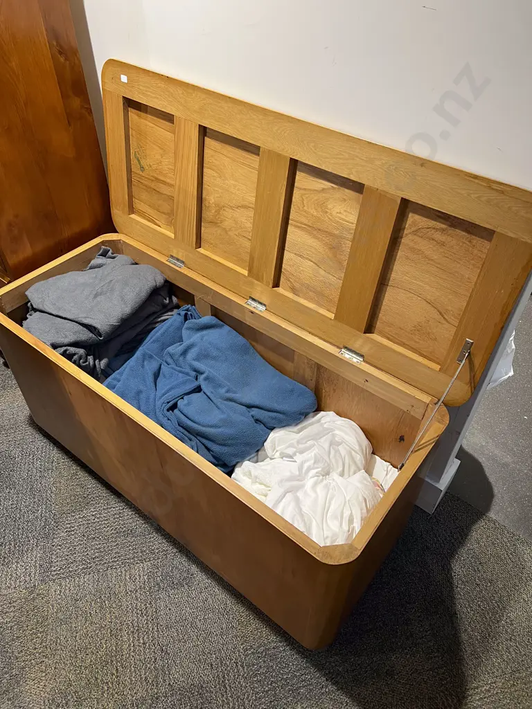 Kauri Blanket Box Image 1++
