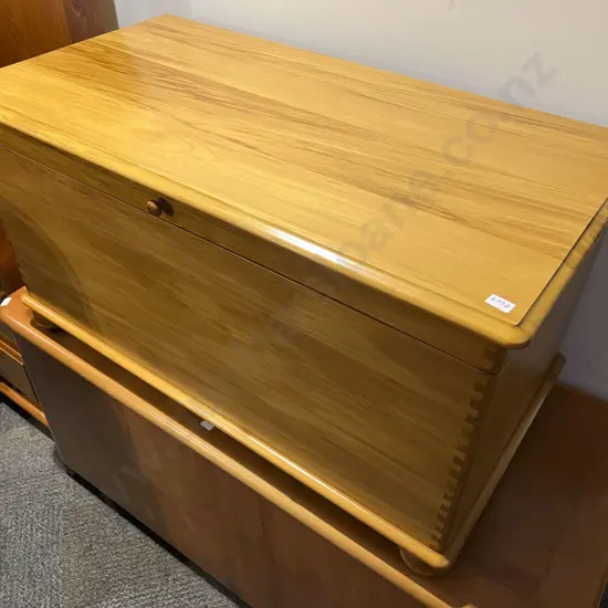 Kauri Blanket Box