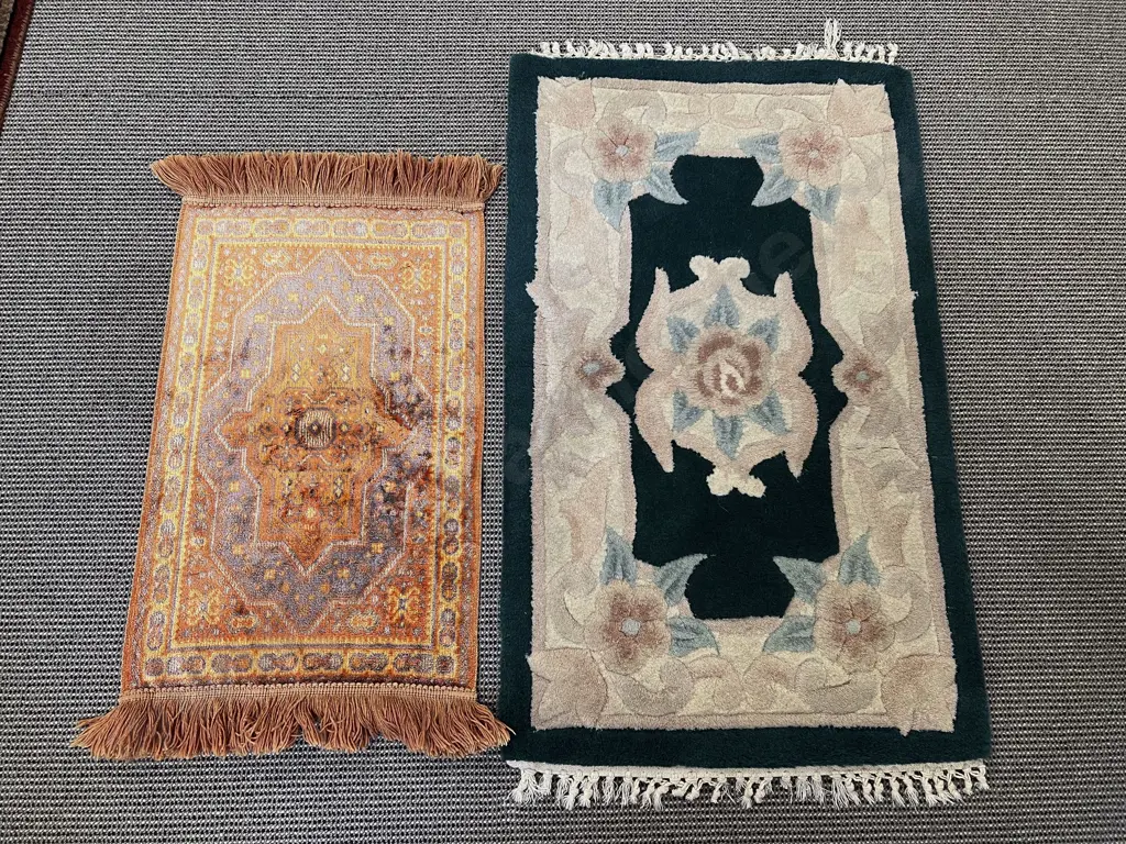 Small Chinese Mat and Persian Style Image 1++