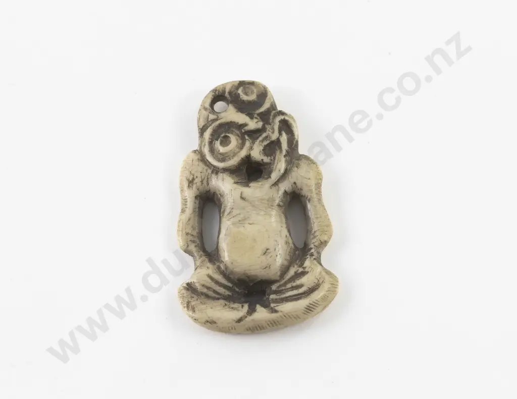 Modern Small Bone Carved Hei Tiki Image 1++