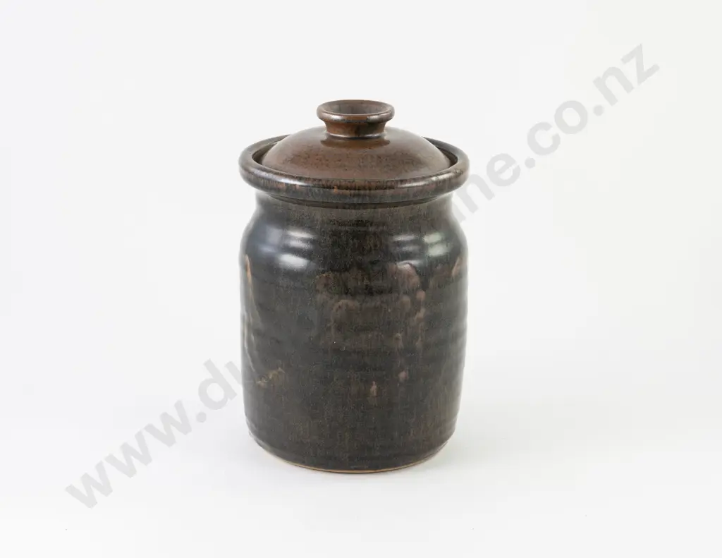 Len Castle Lidded Jar Image 1++