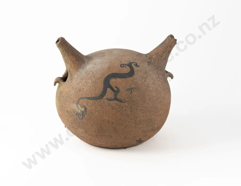 NZ Pottery Handled Vessel Image 1++