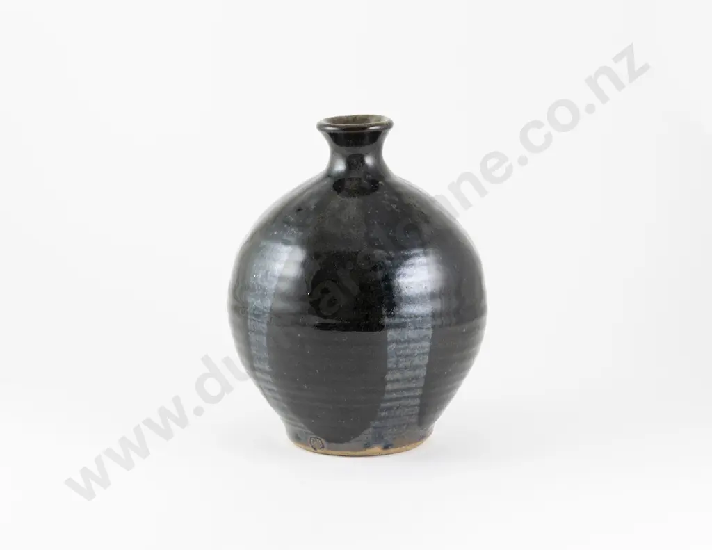 Mirek Smisek Ovoid Bottle Vase Image 1++