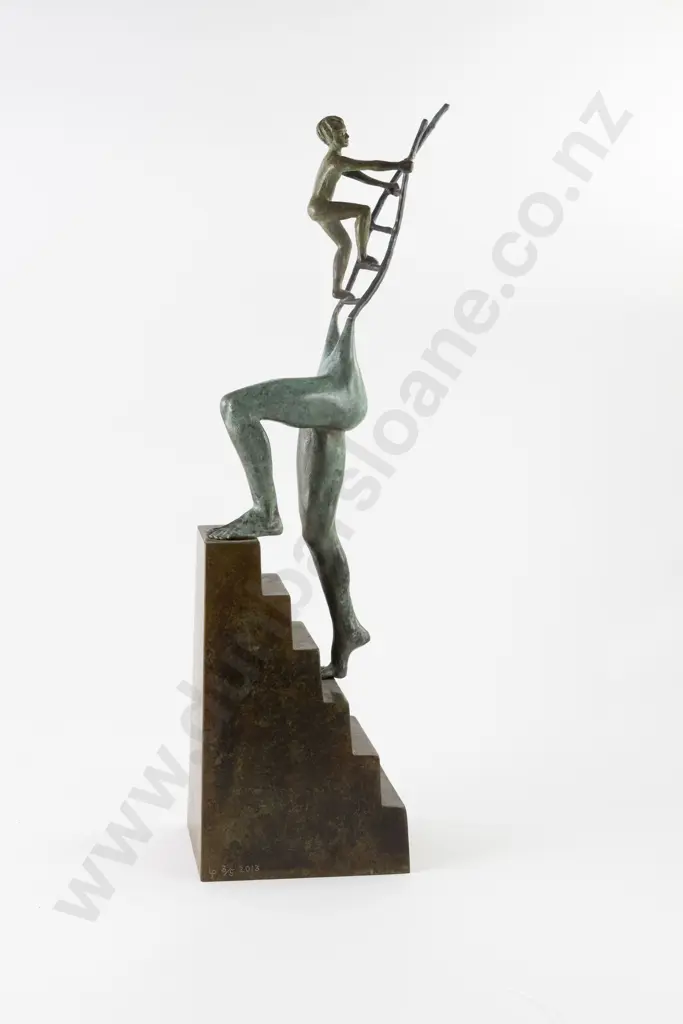 Bronze Figural Sculpture Image 1++