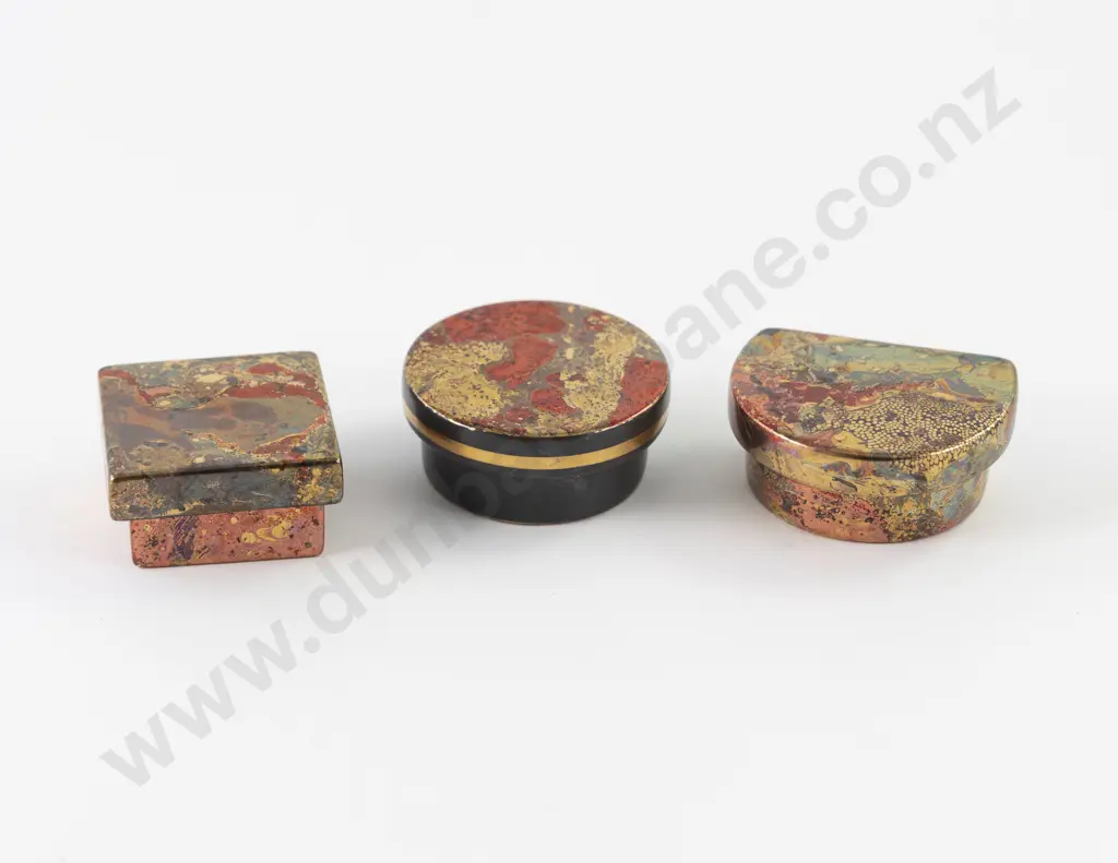 Three Small Carrol Swan Lidded Boxes Image 1++