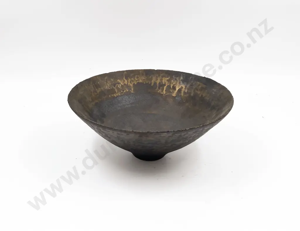 NZ Pottery Footed Bowl Image 1++