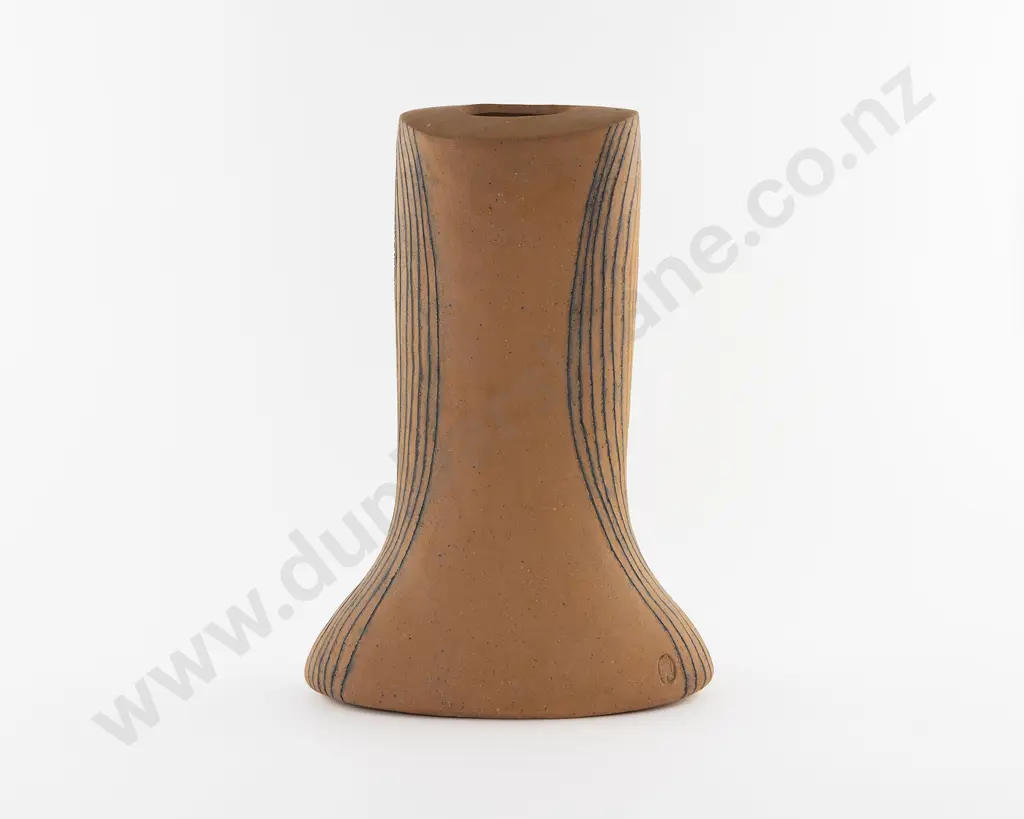 Jin Ling Floor Vase Image 1++