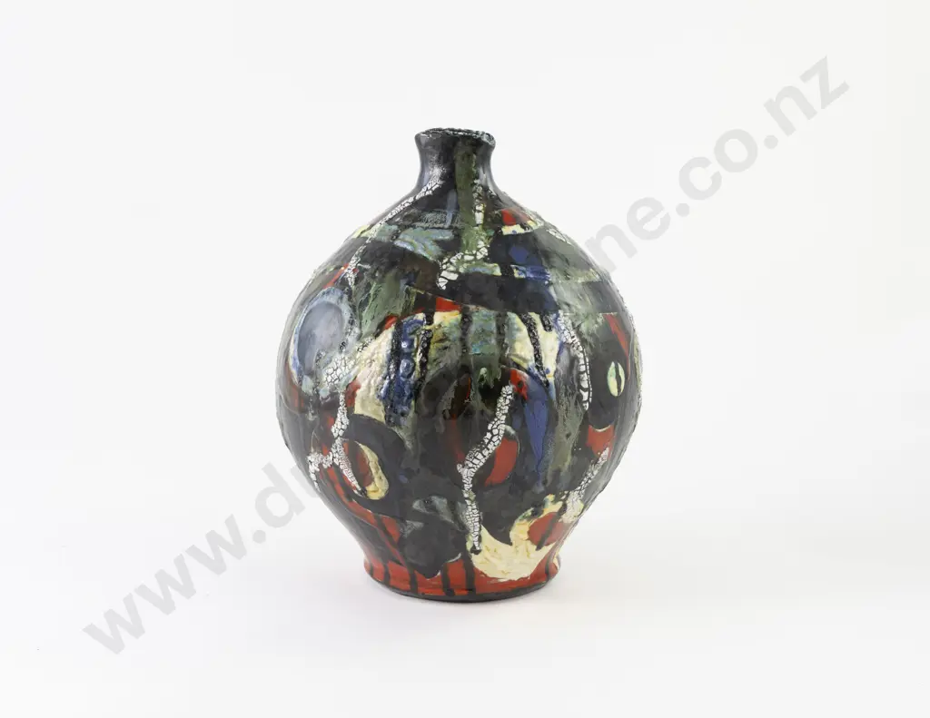 NZ Pottery Ovoid Vase Image 1++