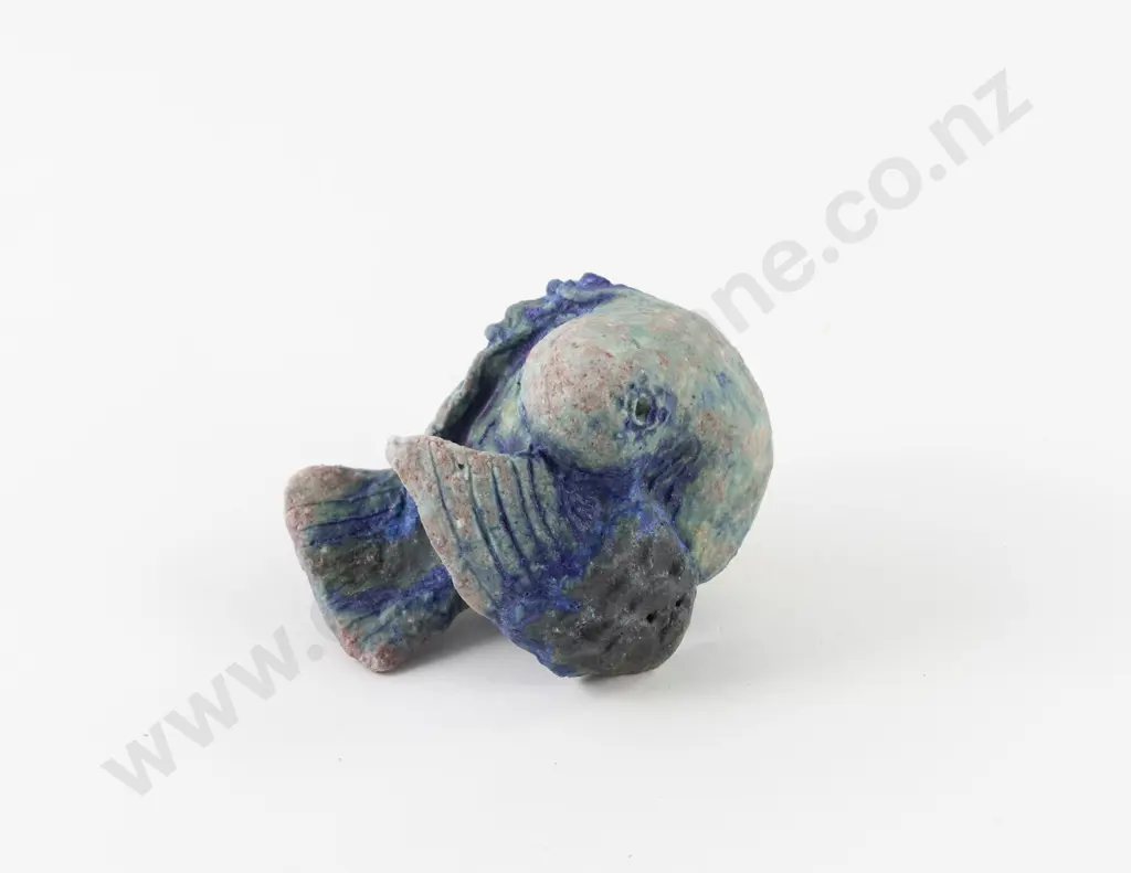 NZ Pottery Bird Form Image 1++