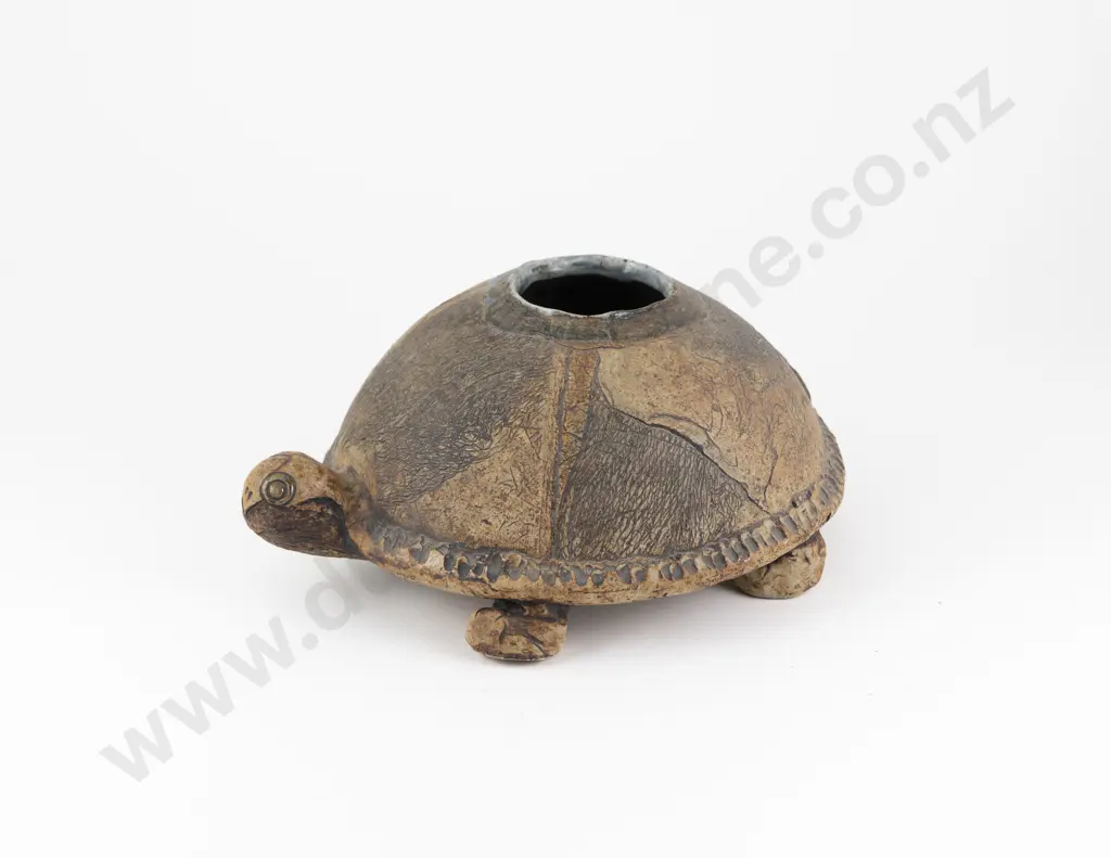 Muriel Moody Figural Tortoise Vase Image 1++