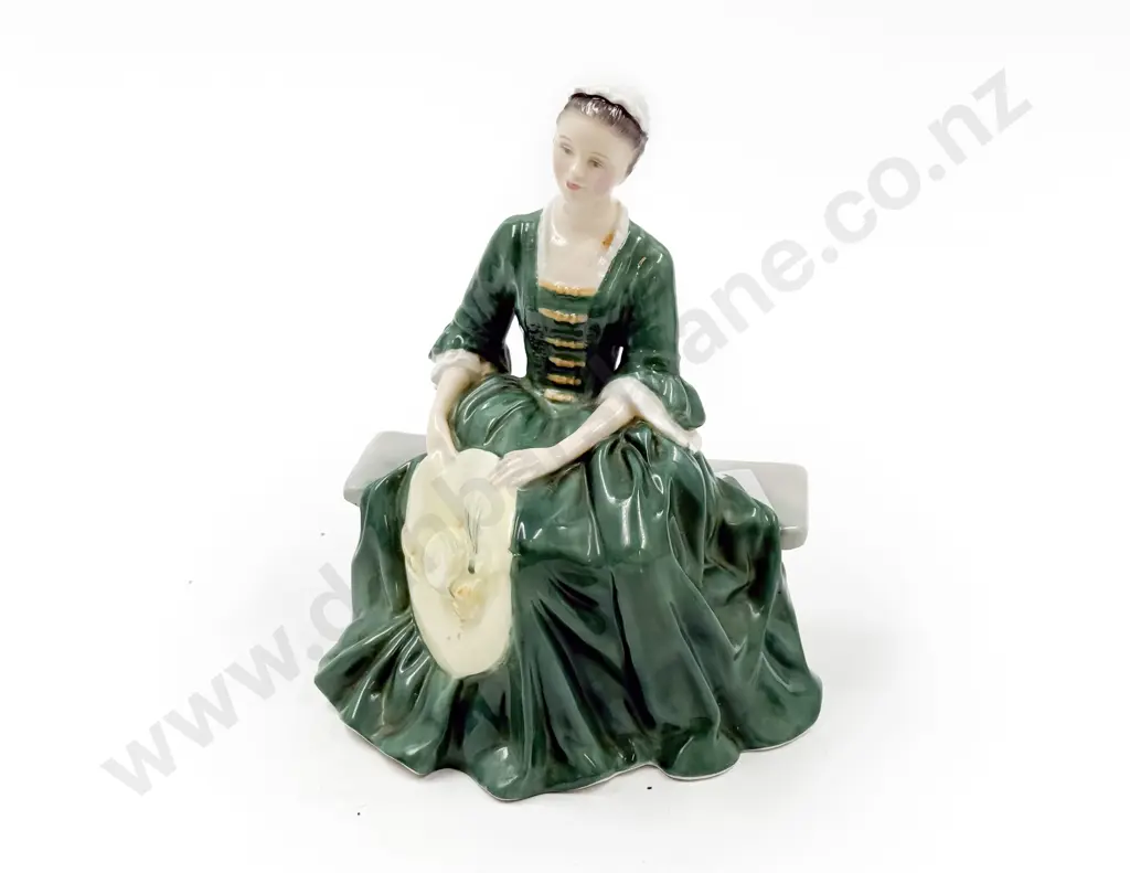 Royal Doulton Figure A Lady from Williamsburg Image 1++