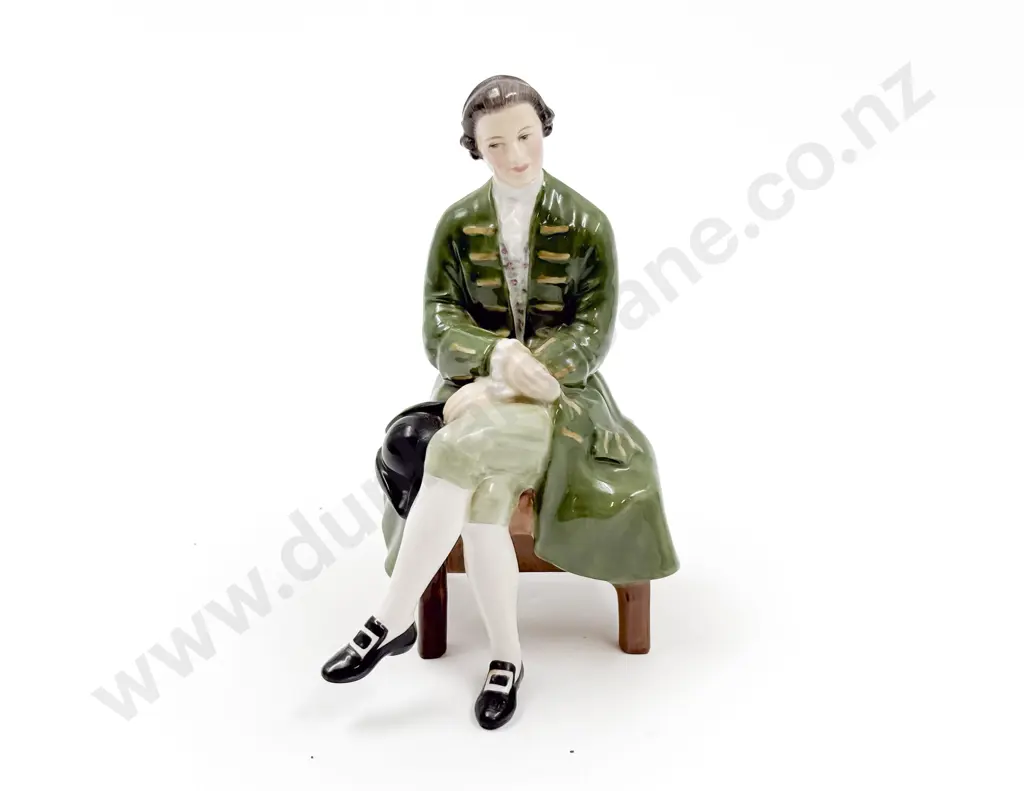 Royal Doulton Figure A Gentleman from Williamsburg Image 1++