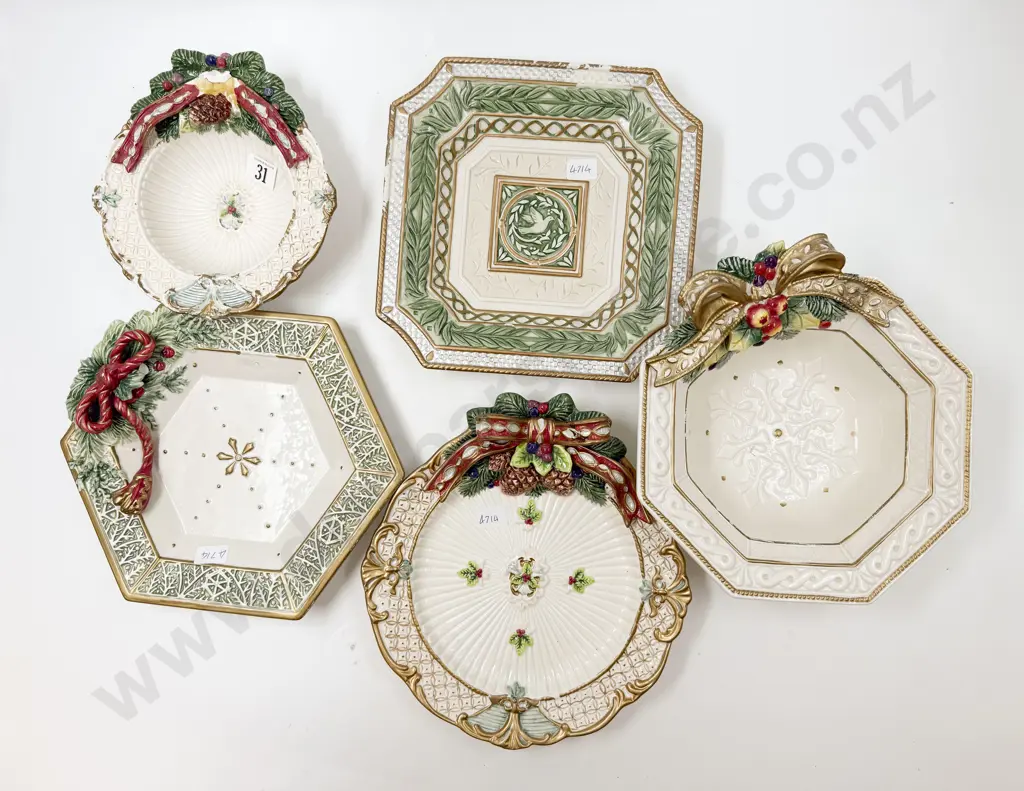 Five Fitz and Floyd Christmas Plates (two with faults) Image 1++