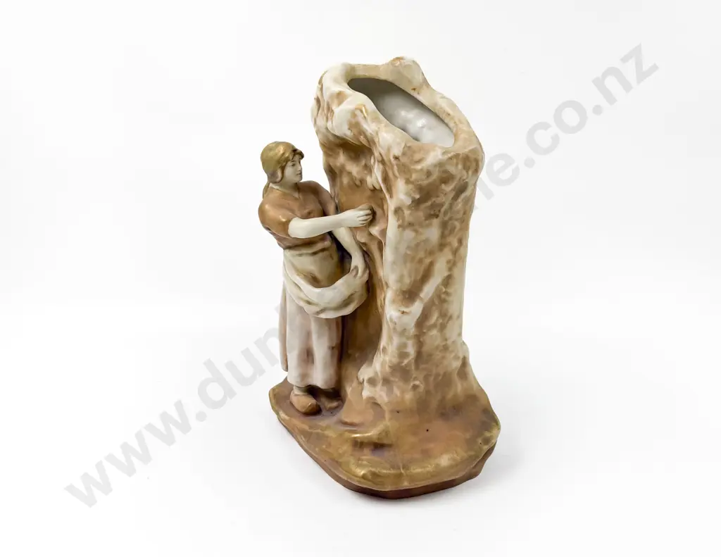 Art Nouveau Amphora Figured Vase Image 1++