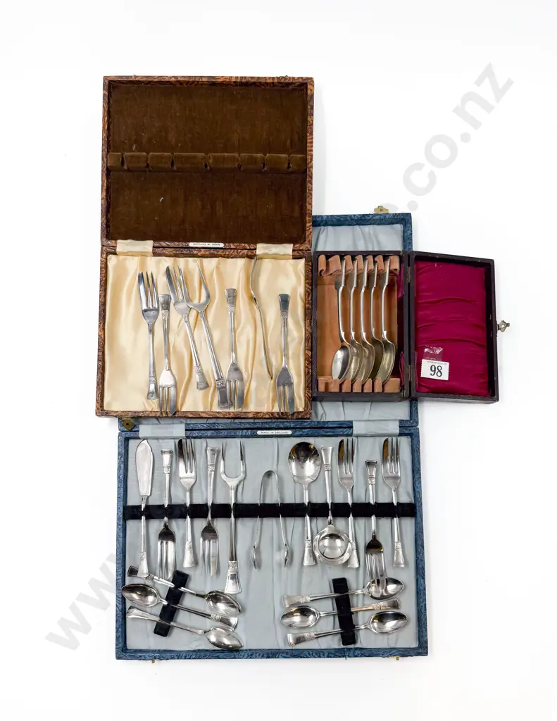S/P Cased Cake Forks and Assorted Image 1++