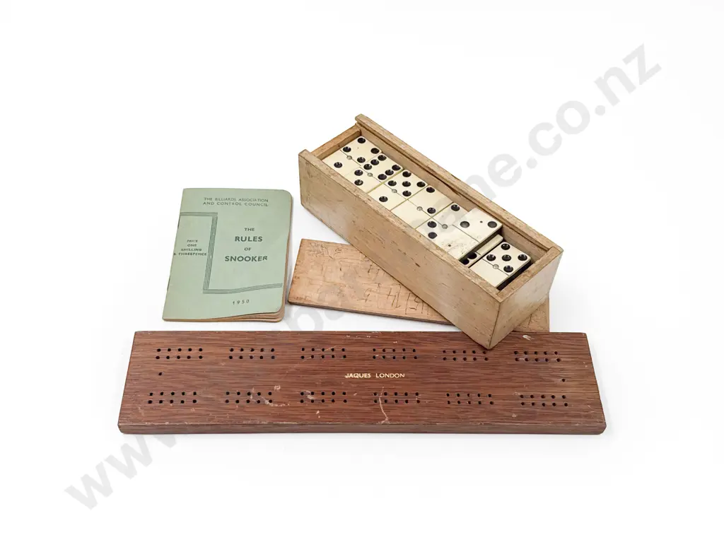 Small Vintage Domino Set etc Image 1++