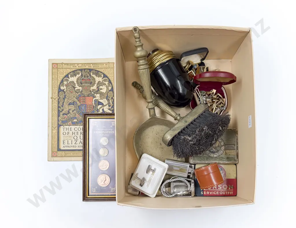 Quantity of Assorted Vintage incl Cufflinks Wrist Watches etc Image 1++